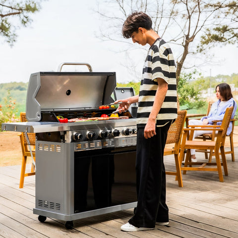 6-Burner 740 sq.in. Extra Large Gas BBQ Grill with Griddle & Side Burner-