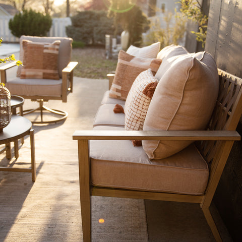 5 Seat Outdoor Wooden-like Conversation Set with Coffee Table