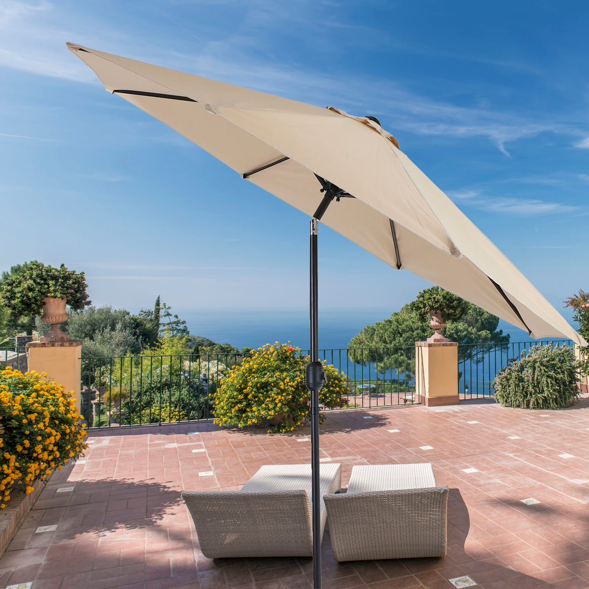 Manual-tilted Outdoor Patio Umbrella with Crank Handle